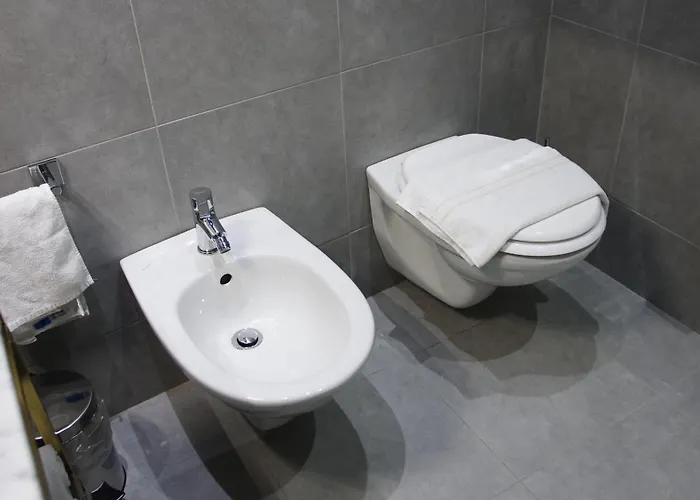 Battisti 31 Hotell Brescia