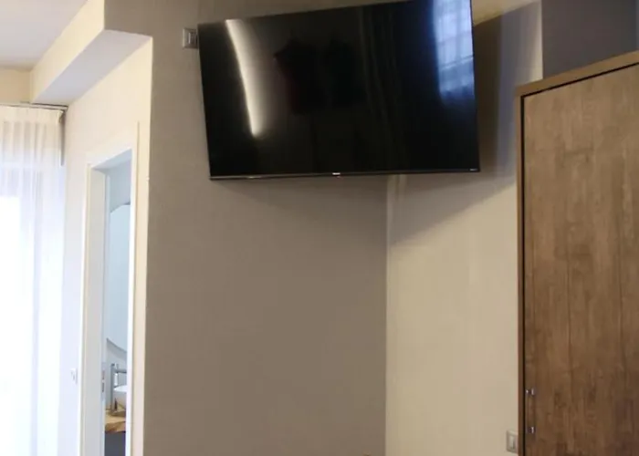 Battisti 31 Hotell 3*