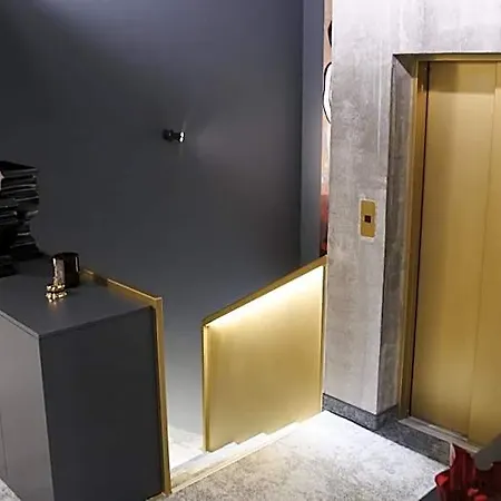 Battisti 31 Hotell Brescia